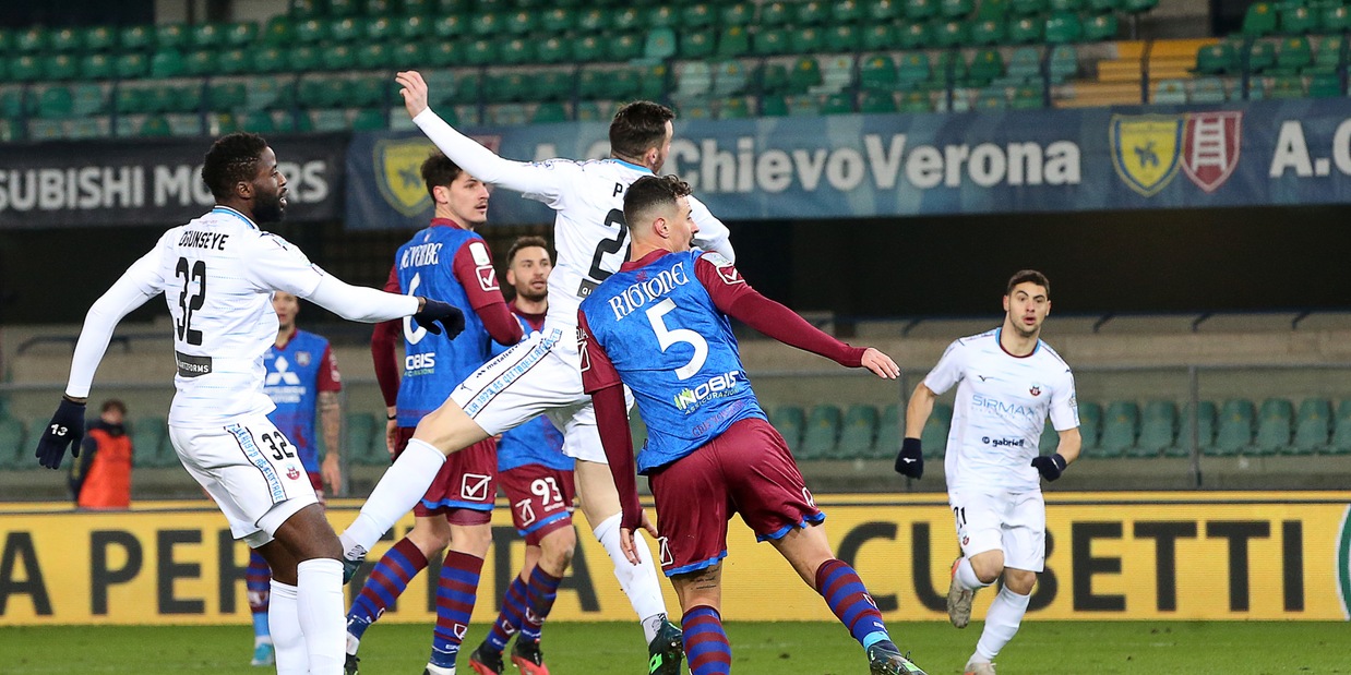 Chievo-Pescara, a Breda non basta Maistro: 3-1