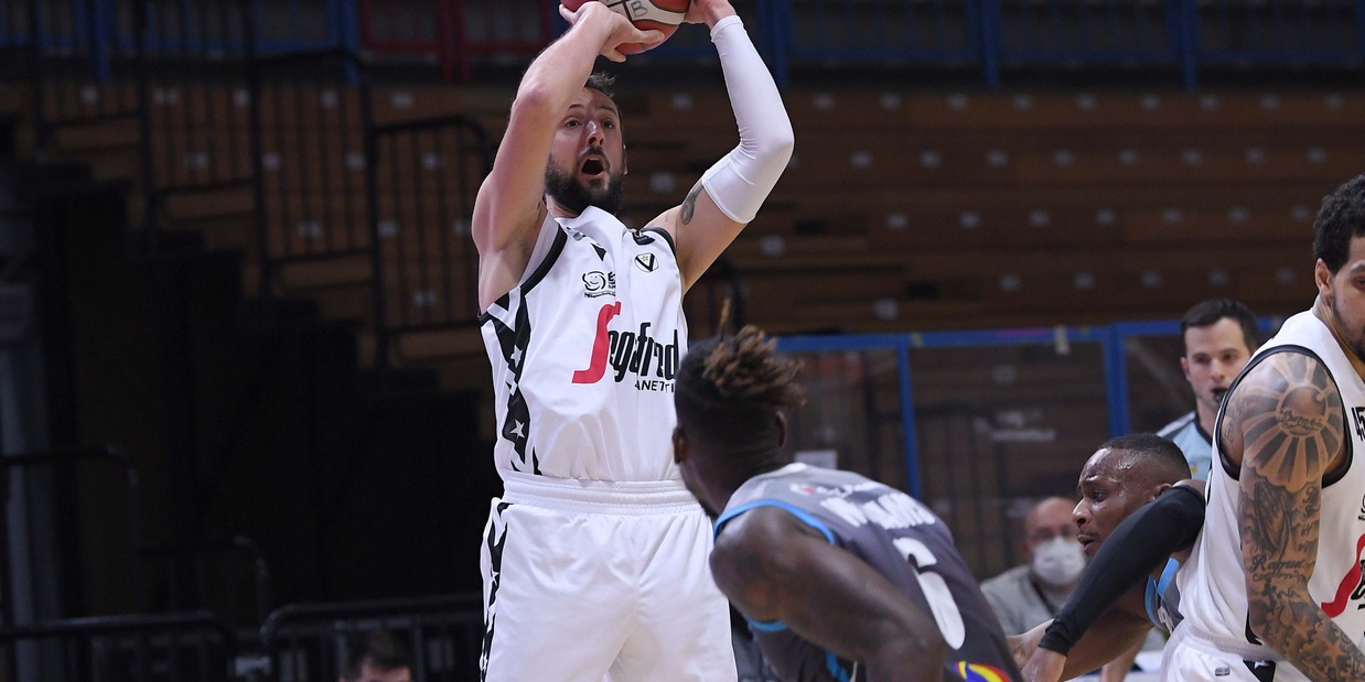Belinelli: "Avevo bisogno di rivivere certe emozioni" Belinelli: "Avevo bisogno di rivivere certe emozioni"