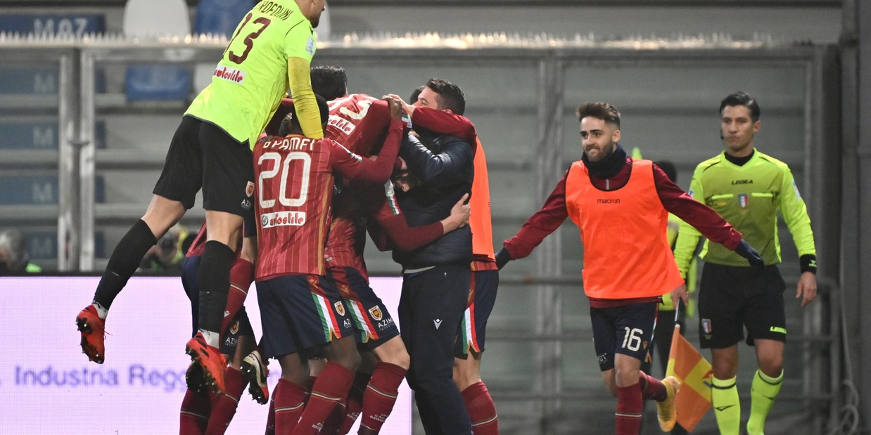 Reggiana-Virtus Entella 2-1, rimonta con Laribi e Muratore