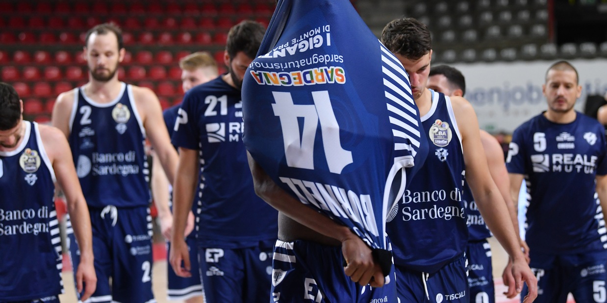 Serie A, Sassari ko shock a Varese. Rivincita Virtus Serie A, Sassari ko shock a Varese. Rivincita Virtus