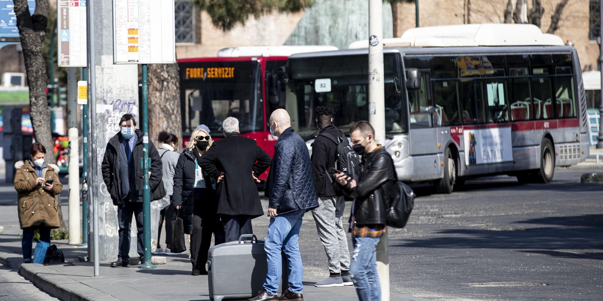 Lazio zona arancione: cosa cambia da martedì 30 marzo