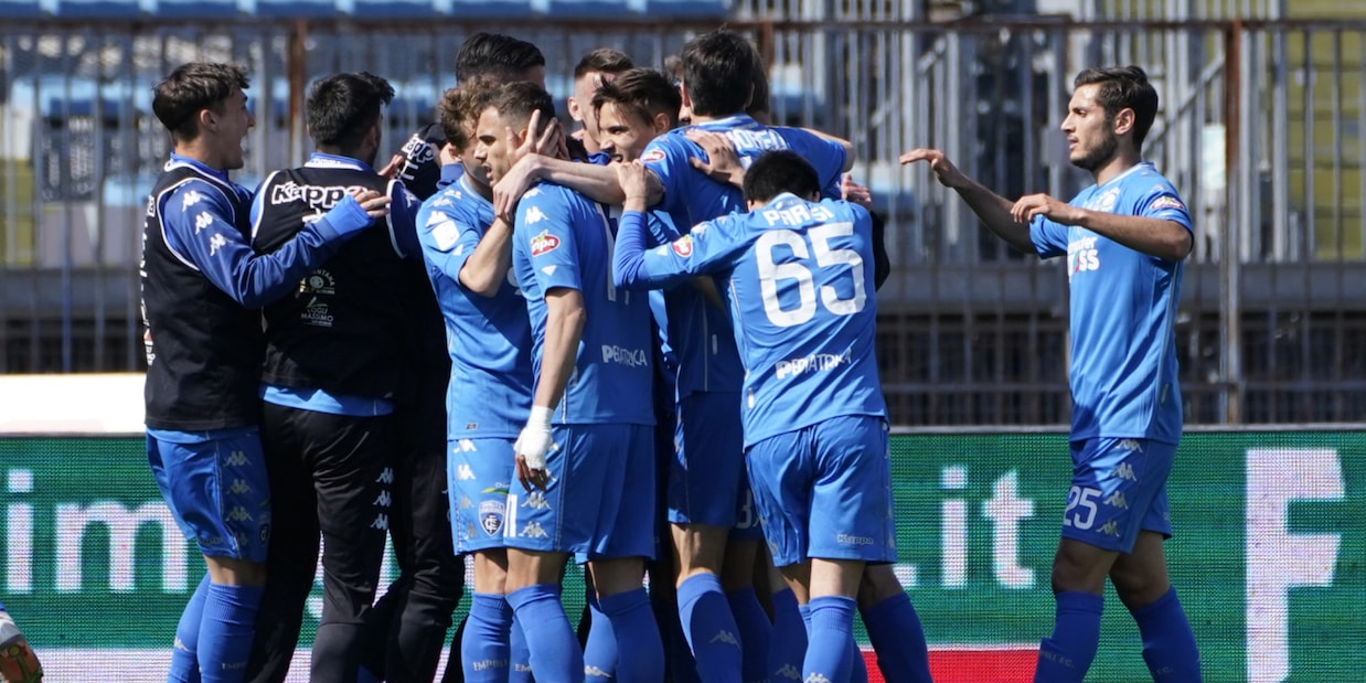 L'Empoli padrone della B e la lotta Lecce-Salernitana