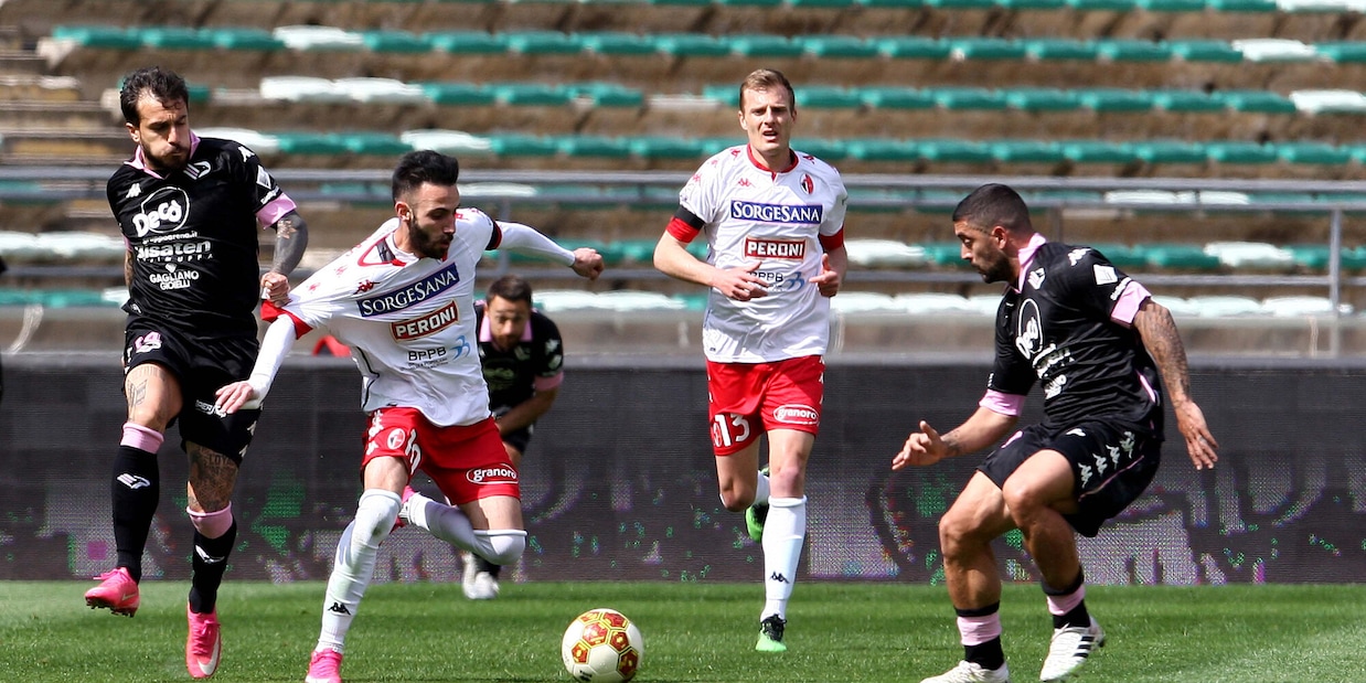 Valentini attacca il Napoli: "Il Bari non può essere una succursale"