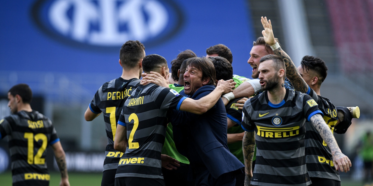 Inter, aereo dirottato a Lamezia per nebbia