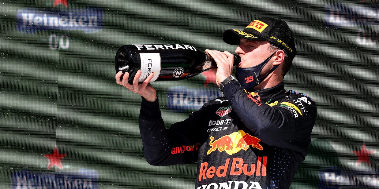 F1: una vittoria due volte secondo, è il miglior inizio di stagione per Verstappen