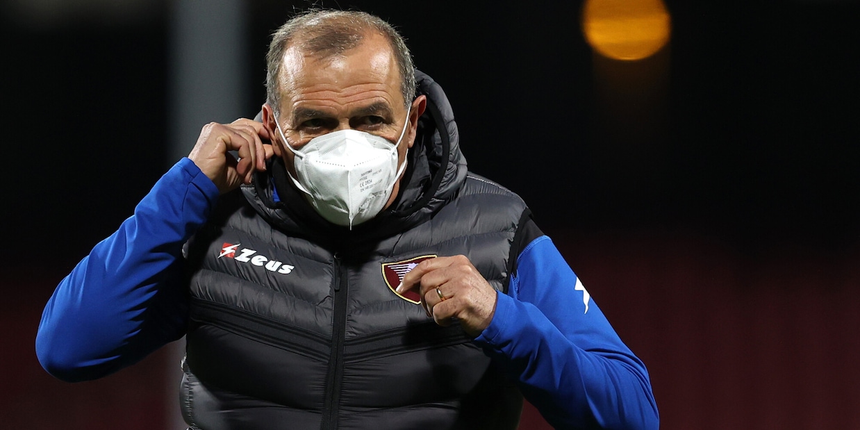 Salernitana: tamponi negativi. Castori in panchina all'Adriatico