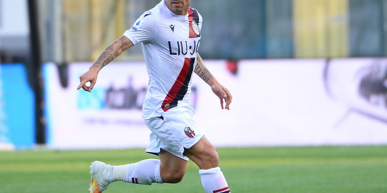 Bologna, Medel parzialmente in gruppo