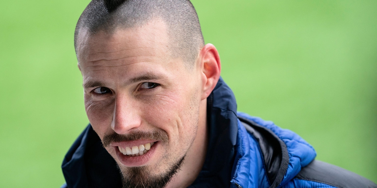 Hamsik, ufficiale l'approdo al Trabzonspor Hamsik, ufficiale l'approdo al Trabzonspor