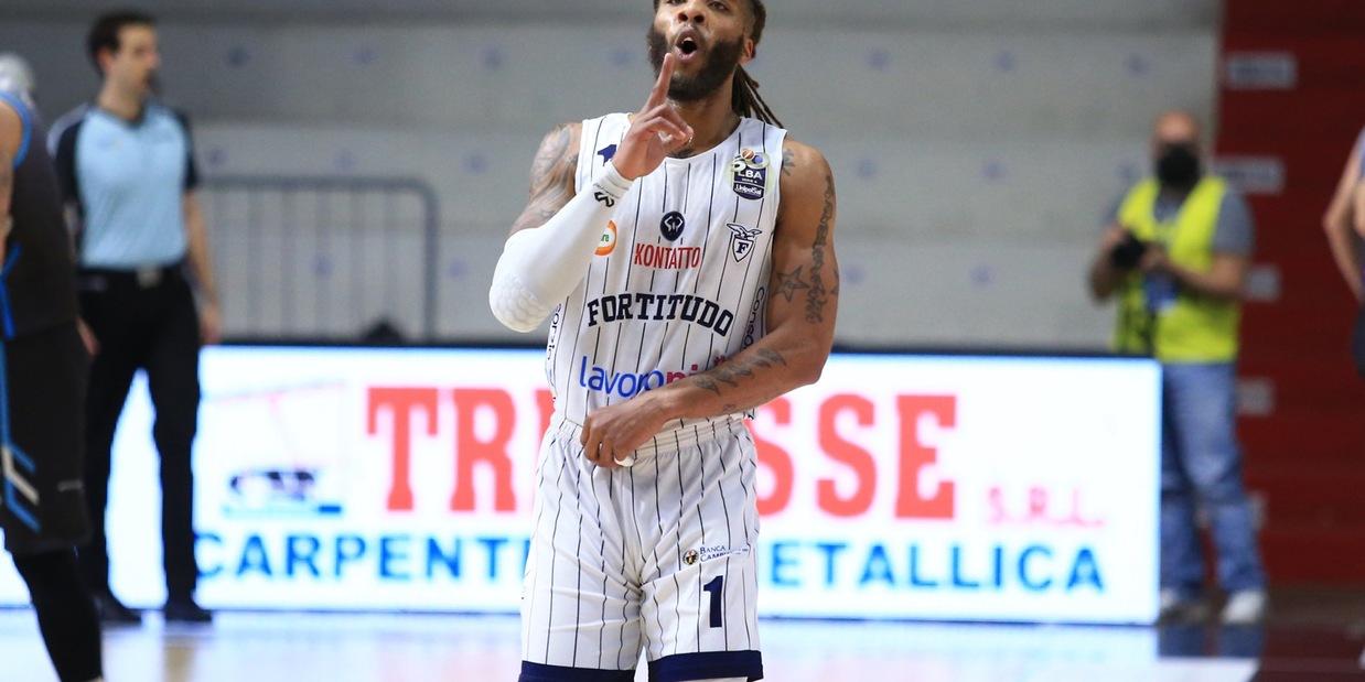 Ufficiale: Banks rescinde con la Fortitudo Bologna Ufficiale: Banks rescinde con la Fortitudo Bologna