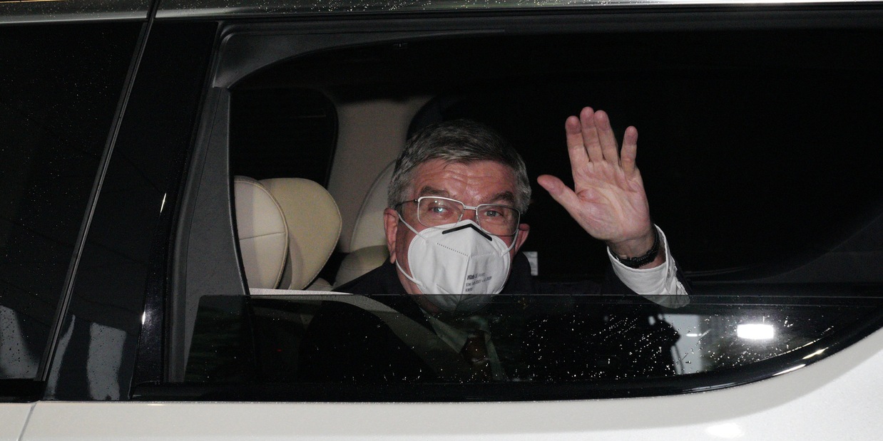 Tokyo 2020, Bach in Giappone: possibile stato d'emergenza