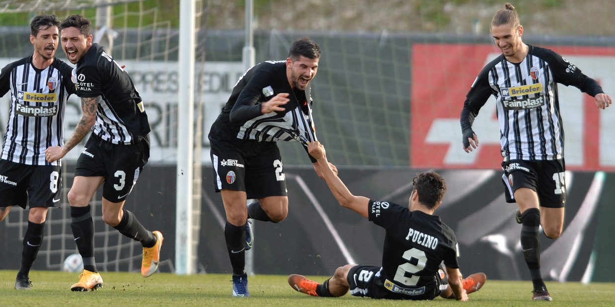 Calciomercato Ascoli, preso Collocolo dal Cesena Calciomercato Ascoli, preso Collocolo dal Cesena