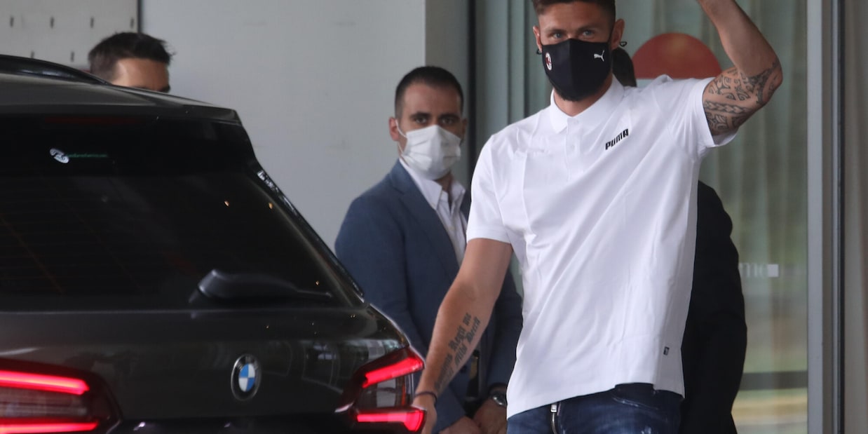 Milan, Giroud inizia gli allenamenti