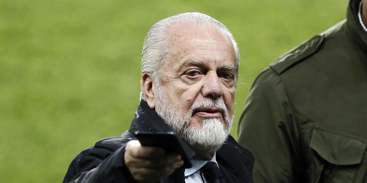 Napoli, De Laurentiis punge: "Lo scudetto? A volte c'è chi te lo scippa"