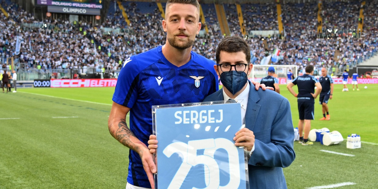 Lazio, Milinkovic premiato per le 250 presenze