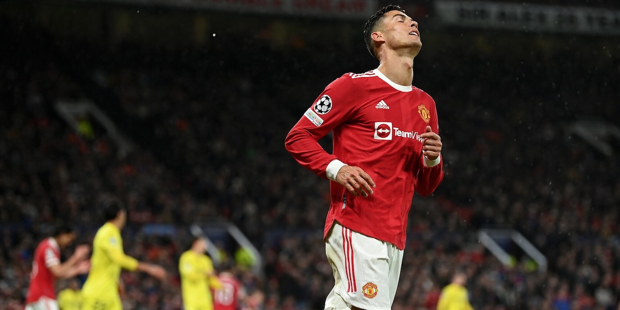 Cristiano Ronaldo "a secco": 7 ore di coda per fare benzina alla Bentley