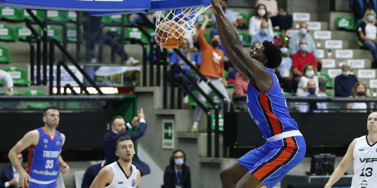 Champions League, Sassari cade in Germania. Bene Treviso