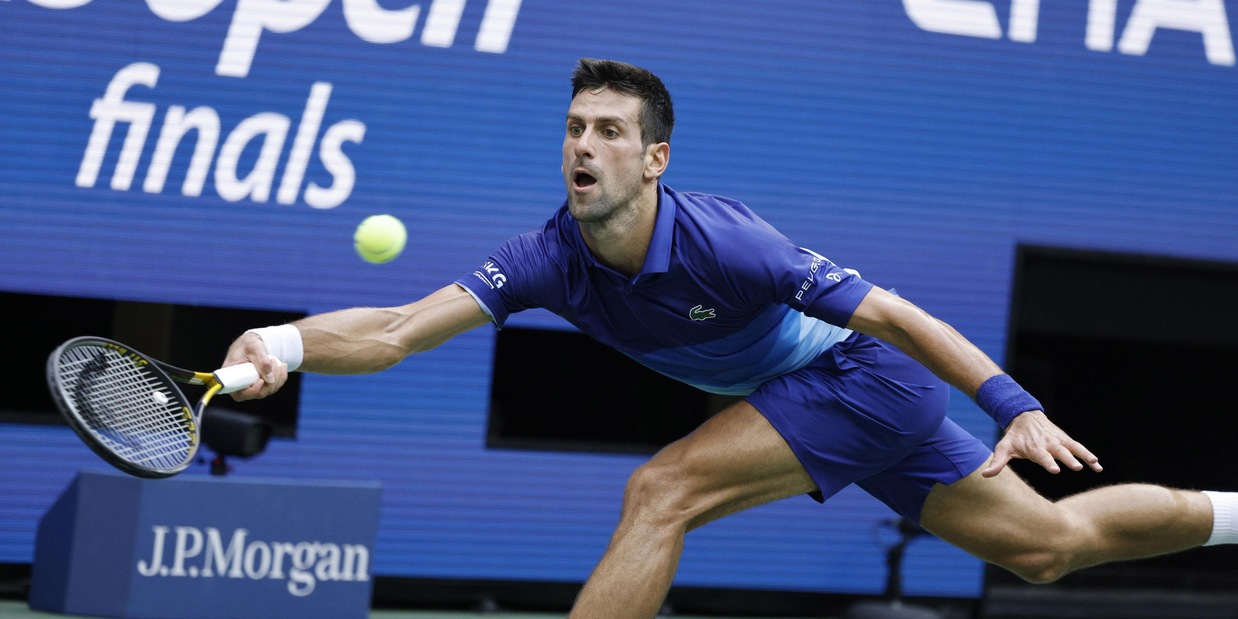 Australian Open, ammessi anche i non vaccinati: Djokovic presente