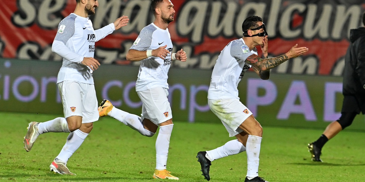 Benevento-Brescia, difesa contro attacco