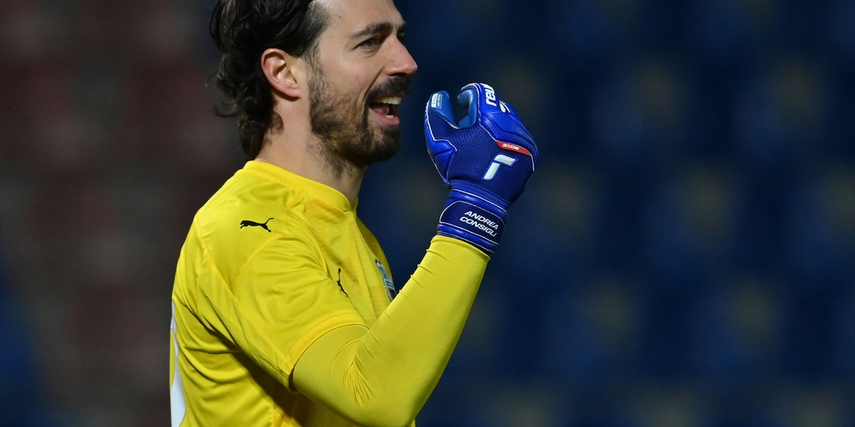 Sassuolo, rinnovo triennale per Consigli