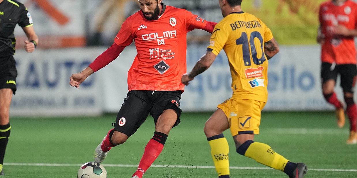 Serie C, Turris: frattura al naso per Santaniello Serie C, Turris: frattura al naso per Santaniello
