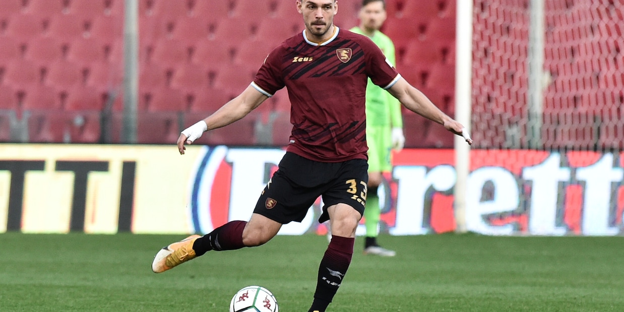 Salernitana, seduta tecnico-tattica: Veseli a parte