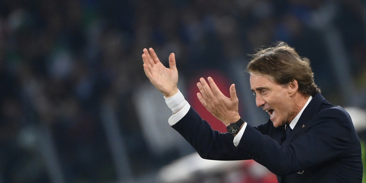 Mancini, spareggi, Sarri e Mourinho: le ultimissime Mancini, spareggi, Sarri e Mourinho: le ultimissime