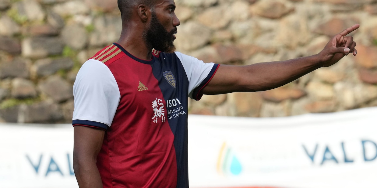 Cagliari, allenamento col gruppo per Ceter