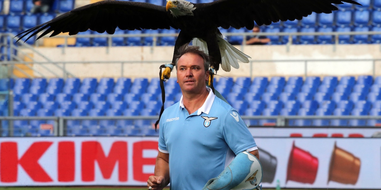 Lazio, il falconiere Juan Bernabé è tornato