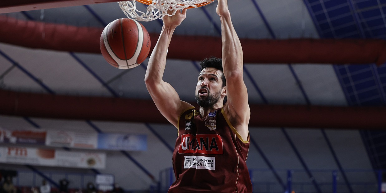 Serie A, Venezia ringrazia Watt e batte Napoli