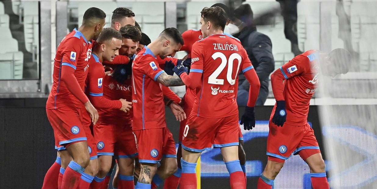 Napoli, la cruna dell'ago di De Laurentiis