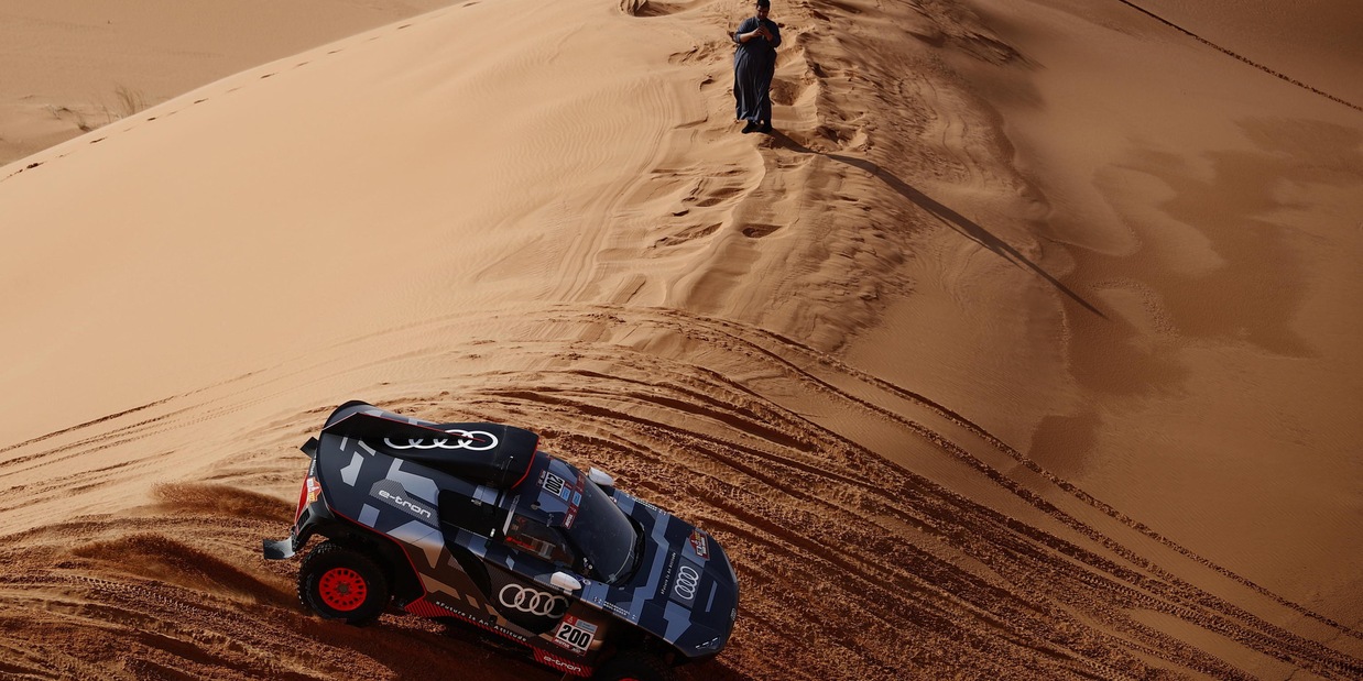 Dakar 2022: per Audi a metà gara una vittoria e sei podi 