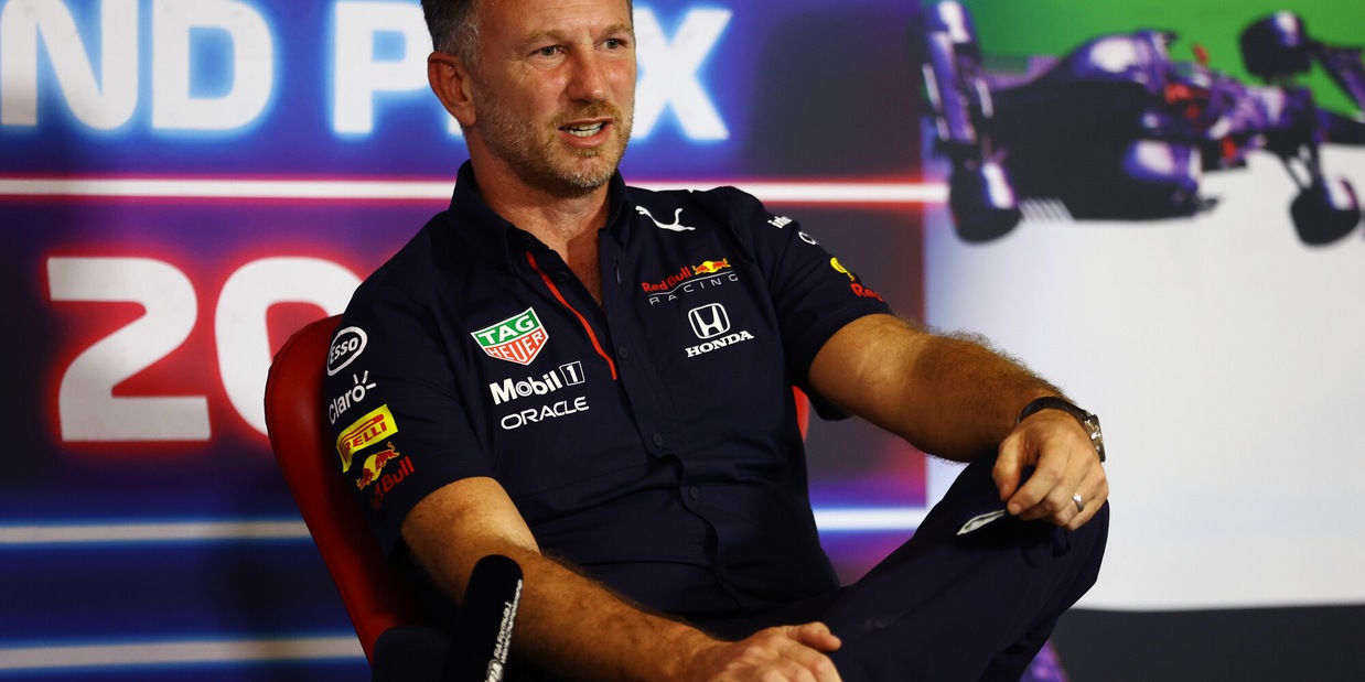 F1, Horner: "Il futuro di Hamilton? Non sono affari nostri"