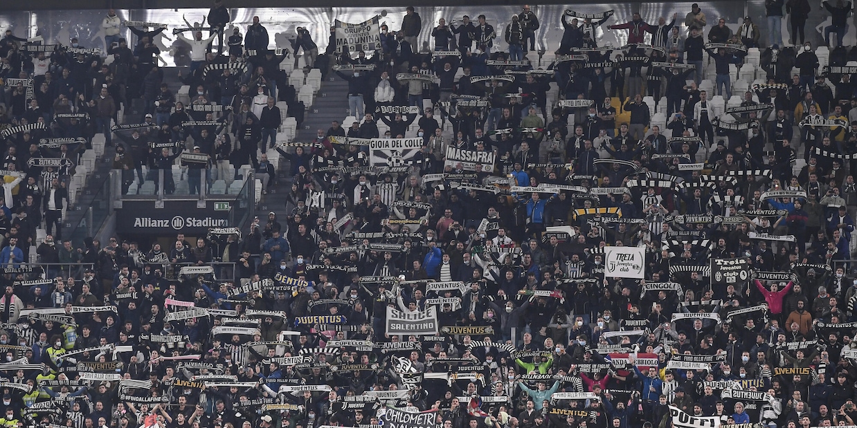 Striscione contro la Fiorentina, denuncia per un tifoso della Juve