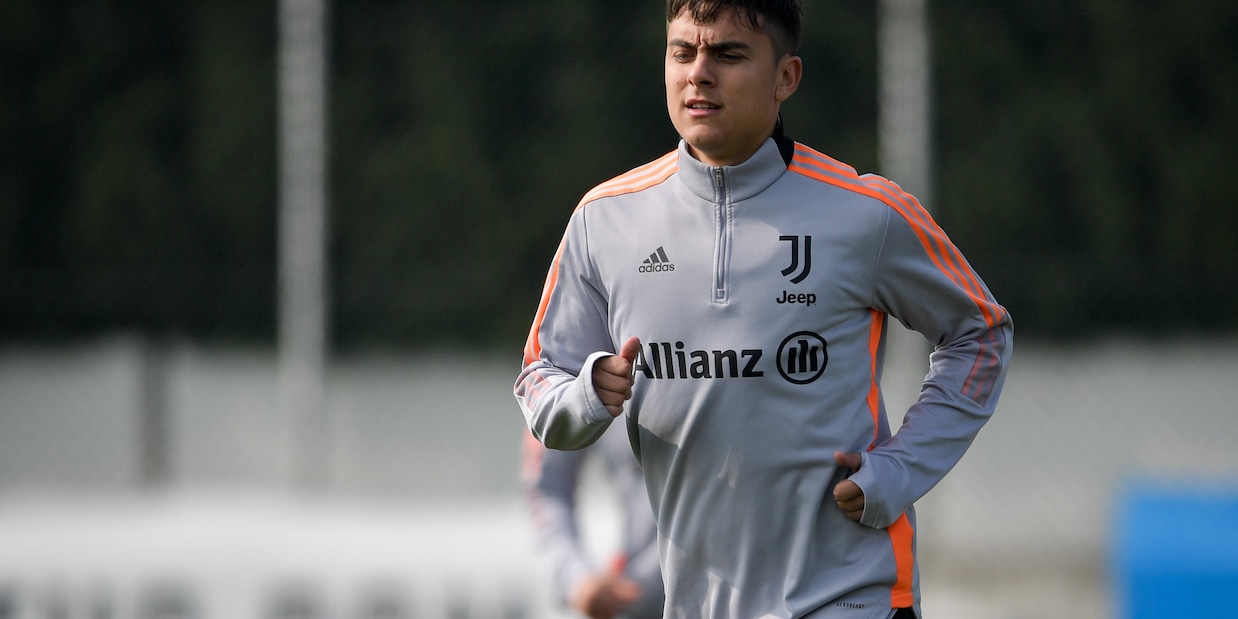 Juve: palestra e poi differenziato per Dybala