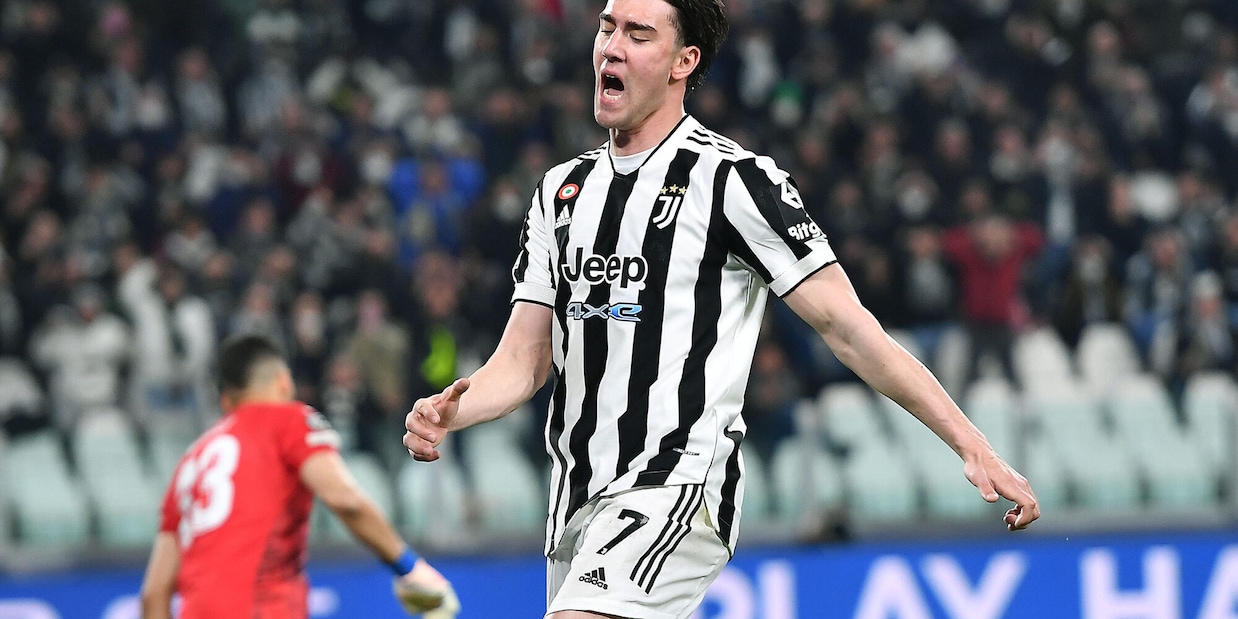 Vlahovic si sente solo, ecco la richiesta della Juve