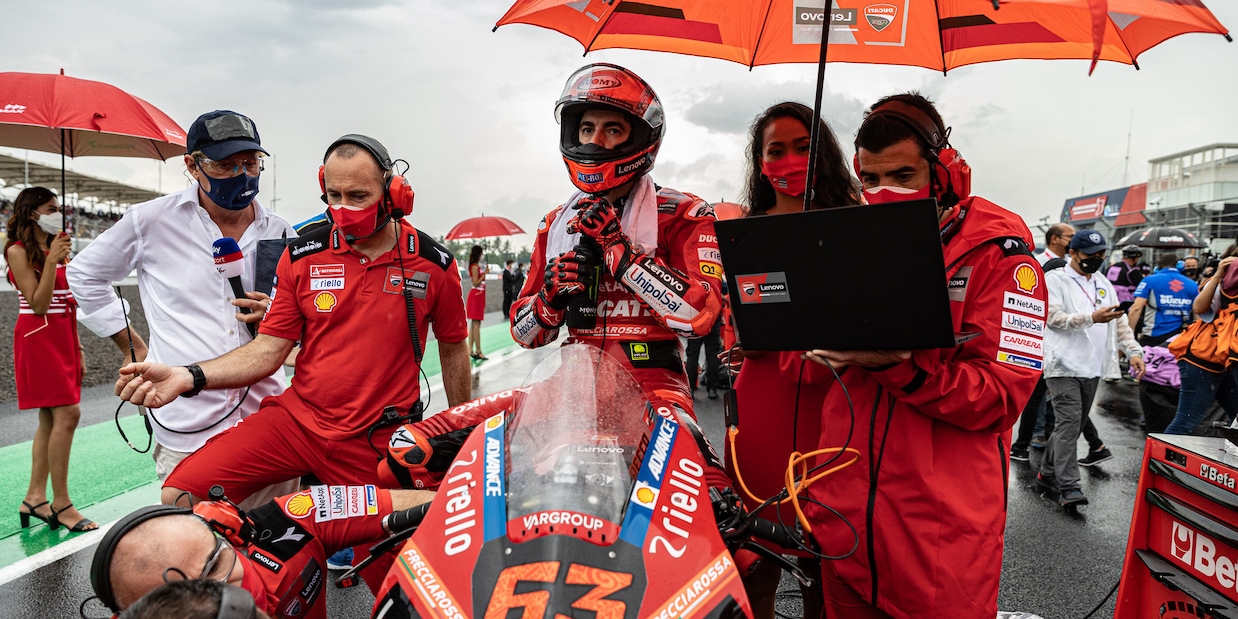 MotoGp, dal 2023 abbassatore consentito solo in partenza