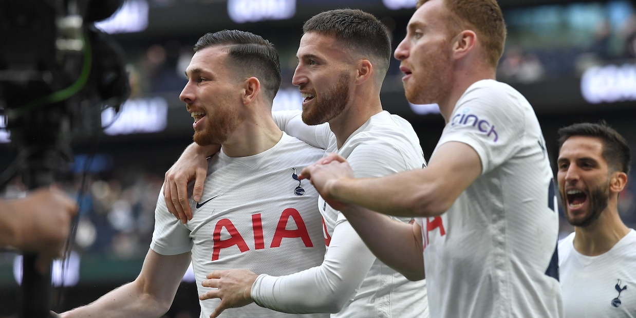 Conte, cinquina show: il Tottenham aggancia l'Arsenal al 4° posto Conte, cinquina show: il Tottenham aggancia l'Arsenal al 4° posto