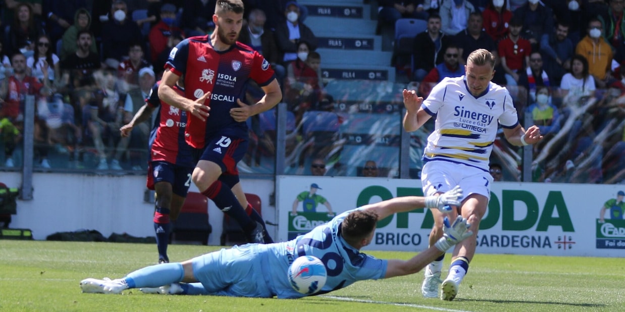 Cagliari-Verona 1-2: Joao Pedro non basta, Mazzarri ko e salvezza a rischio