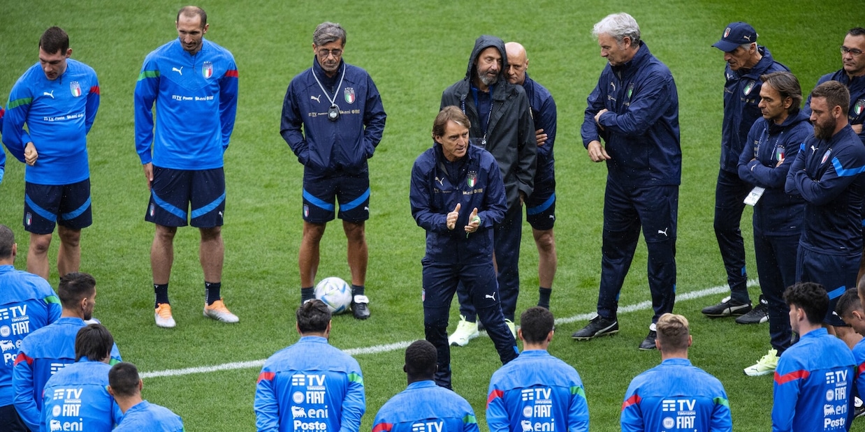 Azzurri, antieroi dei due mondi