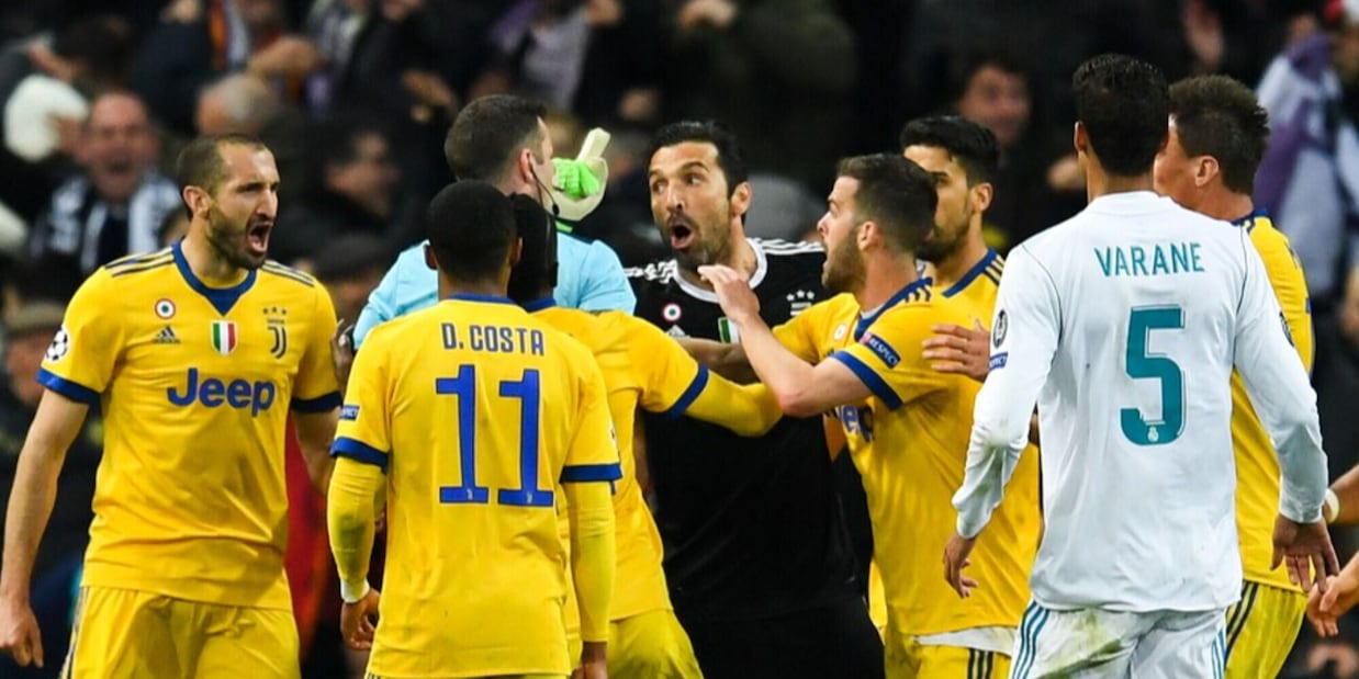 Buffon, retroscena sull'arbitro Oliver: "Qualcuno gli tirò due pugni, ma non io"