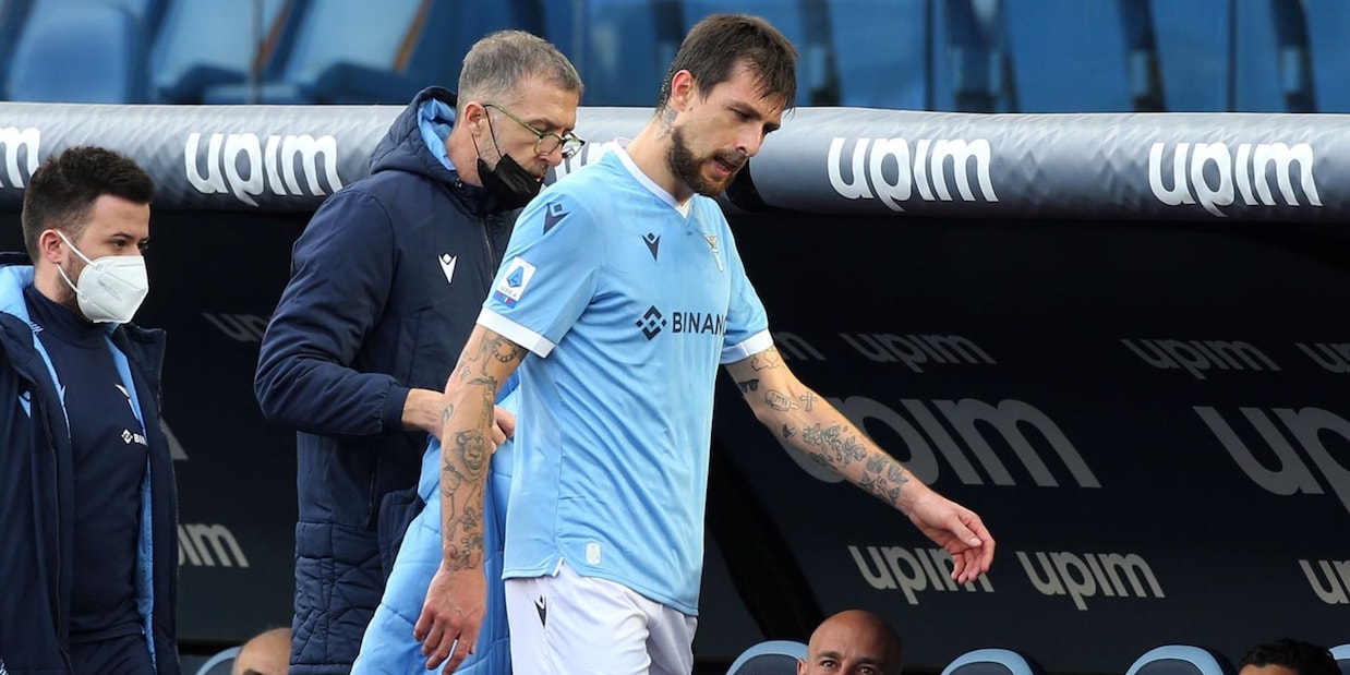 Lazio, Romagnoli bloccato dal paradosso Acerbi