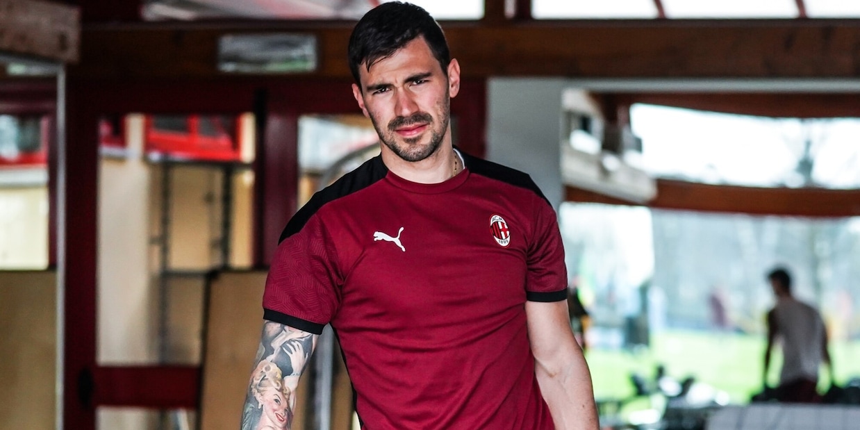 Romagnoli aspetta la Lazio, la chiave è Acerbi