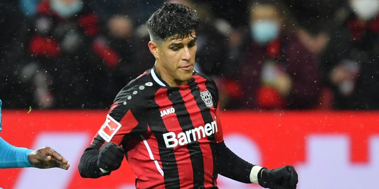 Mercato Roma, Hincapié è più vicino: l'investimento per Mourinho