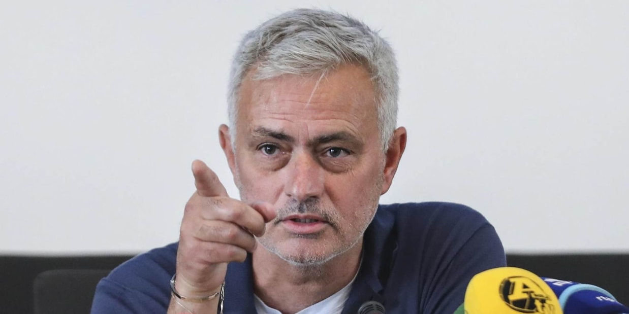 Mourinho su Sergio Oliveira: “Ok in prestito, ma è difficile acquistarlo”
