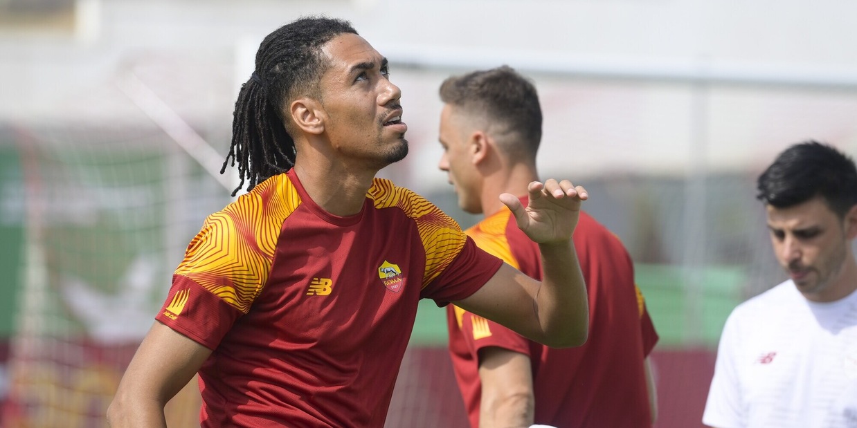 Roma, ripartenza Smalling: più che mai leader