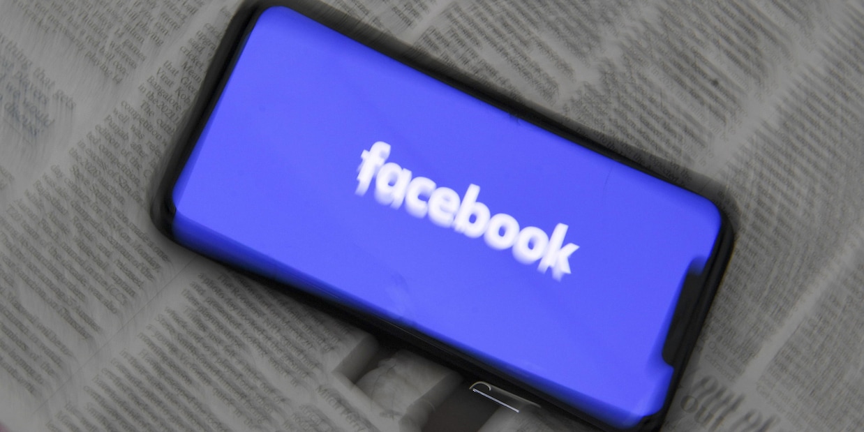 Facebook, algoritmo impazzito: risolto il problema newsfeed
