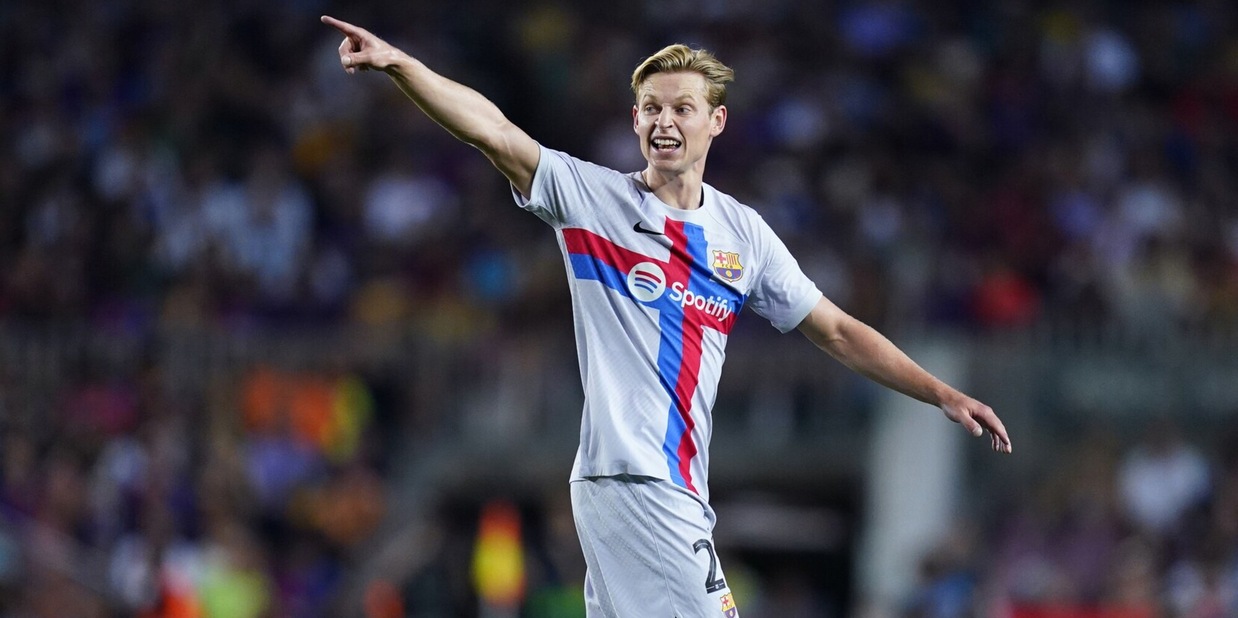 "Barcellona, De Jong resta e si riduce lo stipendio"