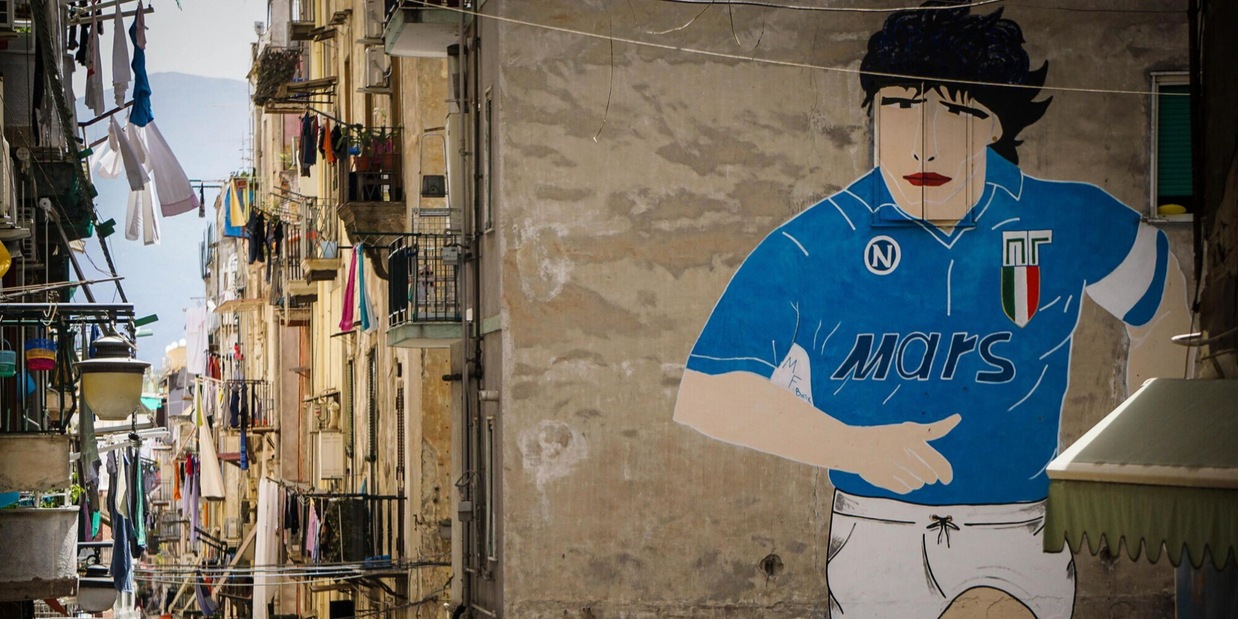 Napoli, l'ultimo prodigio di Maradona