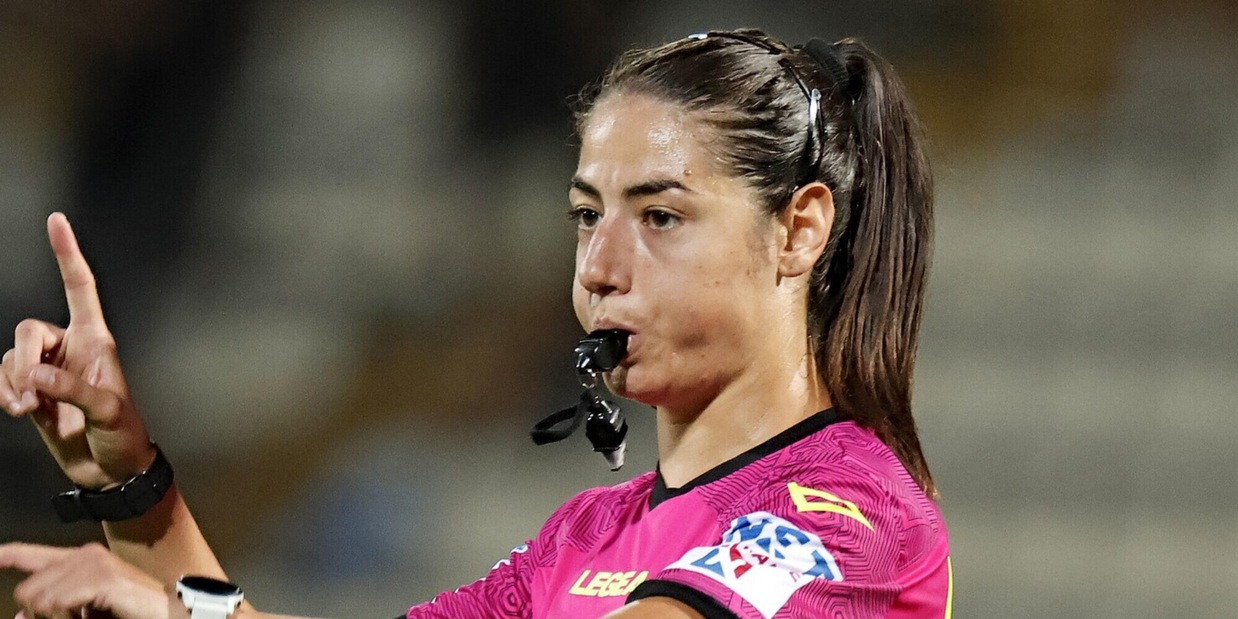 Napoli-Cremonese, terna arbitrale femminile: dirige Ferrieri Caputi