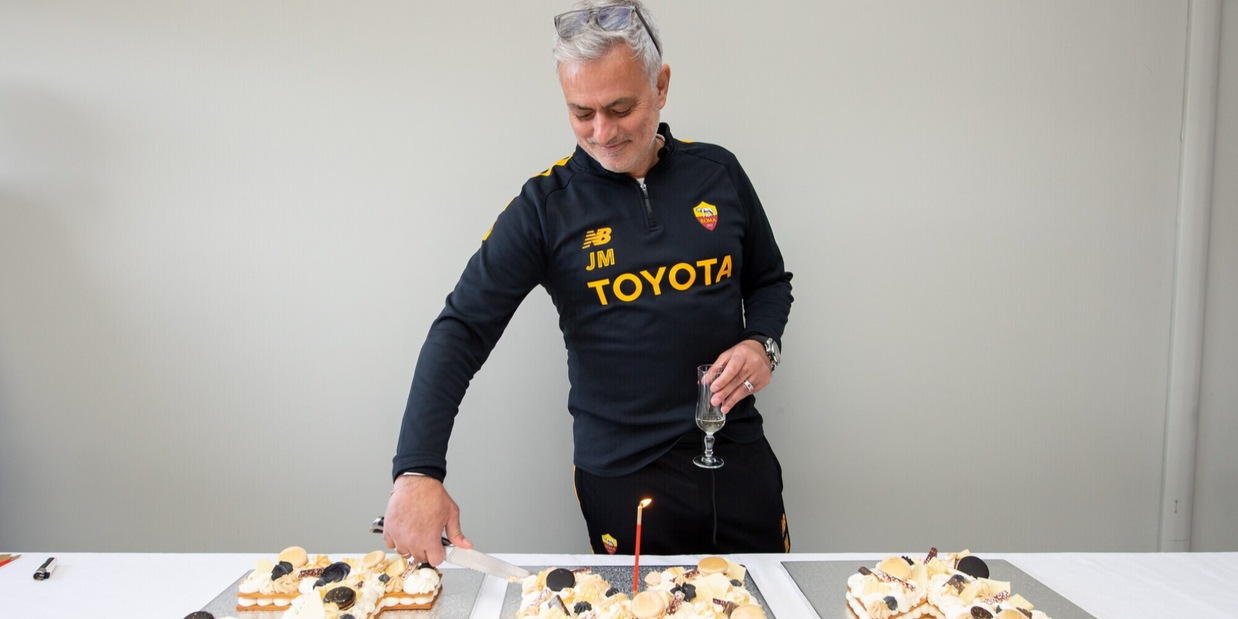 Mourinho si emoziona: "Quanti messaggi di auguri, un giorno speciale"
